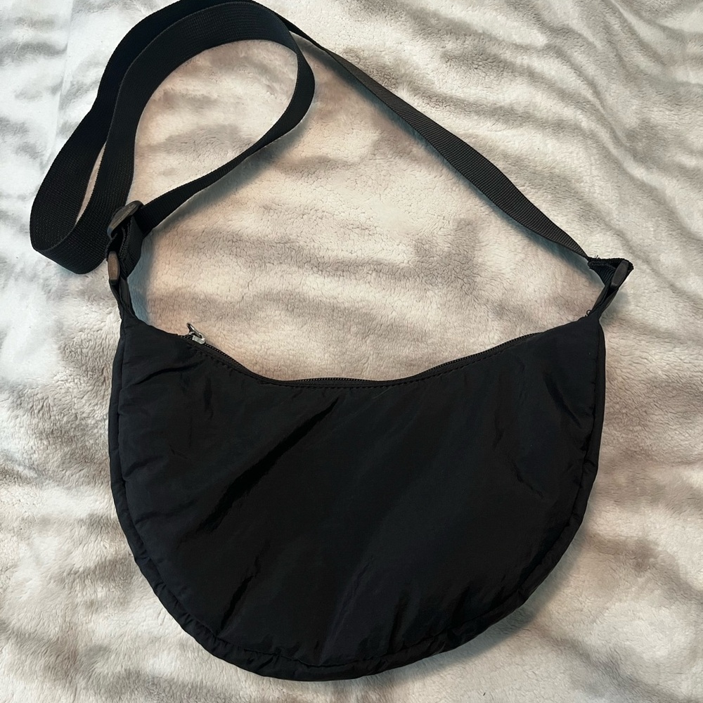 Old Navy Crescent Crossbody Black Women's Shoulder Bag